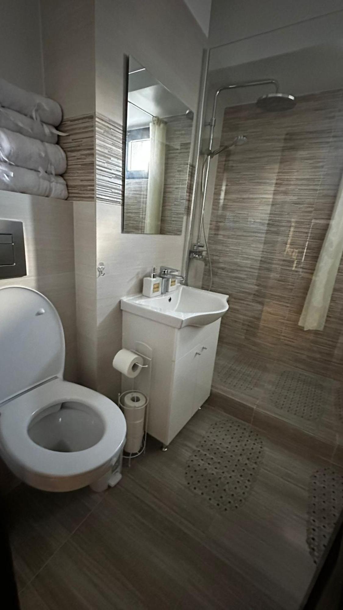 Sofiart Apartment Bukarest Eksteriør billede