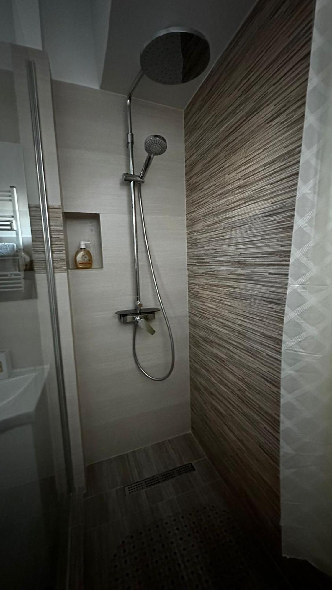 Sofiart Apartment Bukarest Eksteriør billede