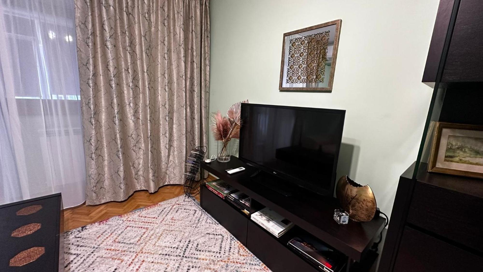 Sofiart Apartment Bukarest Eksteriør billede