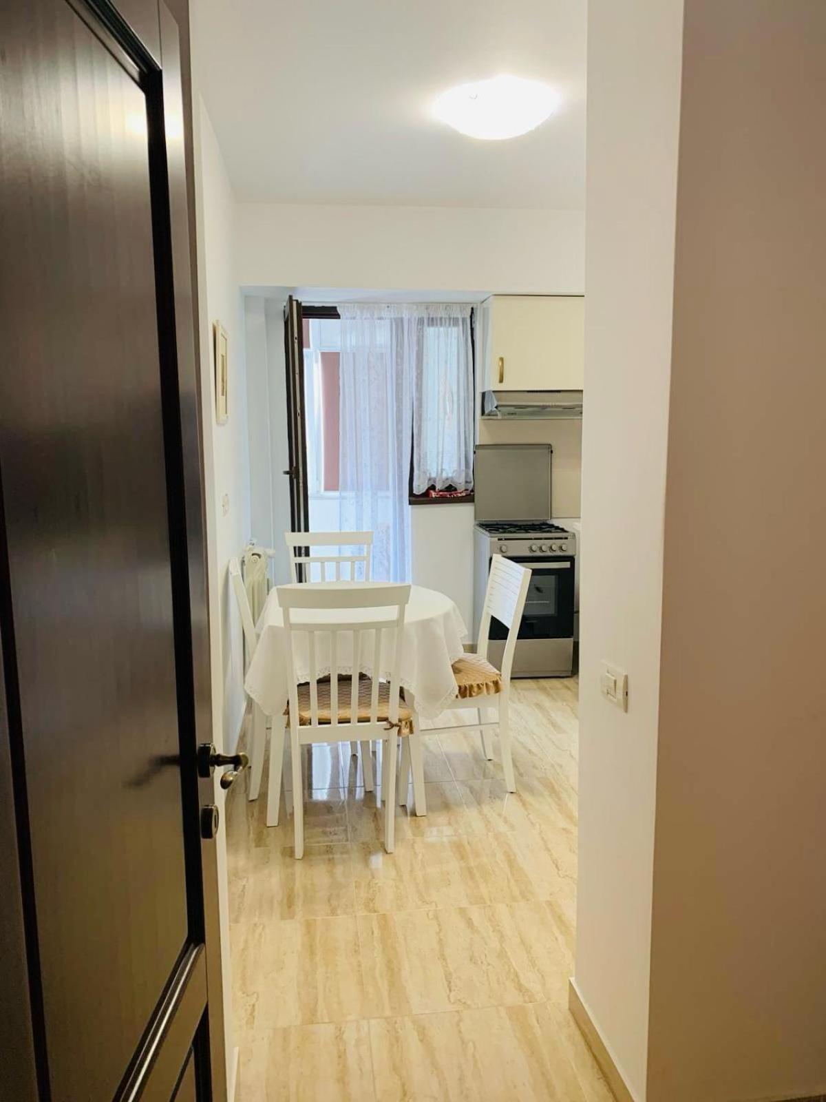 Sofiart Apartment Bukarest Eksteriør billede
