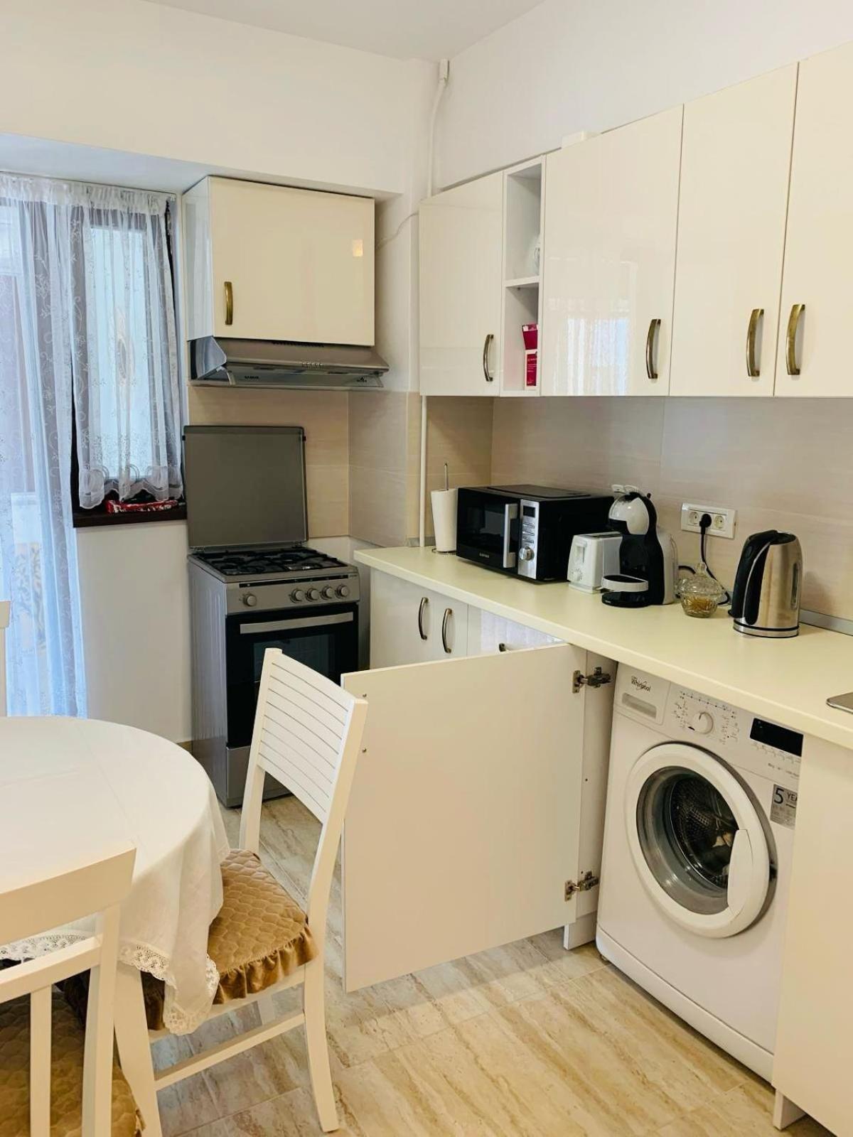 Sofiart Apartment Bukarest Eksteriør billede
